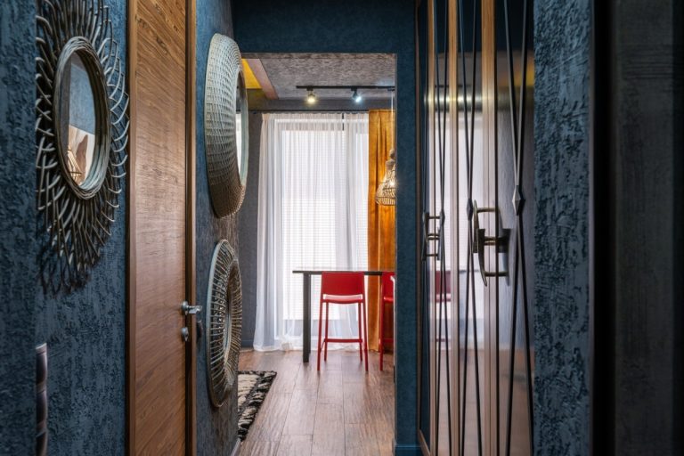 tidy mudroom